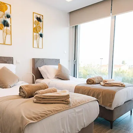 Villa Nissinest Luxury *