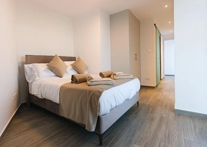 Nissinest Luxury Villa *