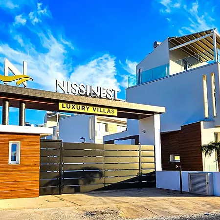 Villa Nissinest Luxury *