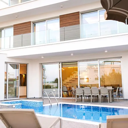 Nissinest Luxury 빌라 *