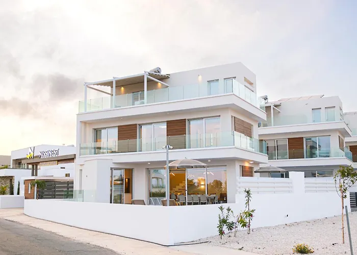 Willa Nissinest Luxury *