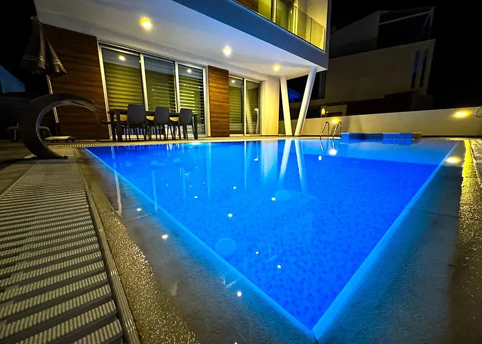 Willa Nissinest Luxury Ajia Napa