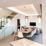 Nissinest Luxury
